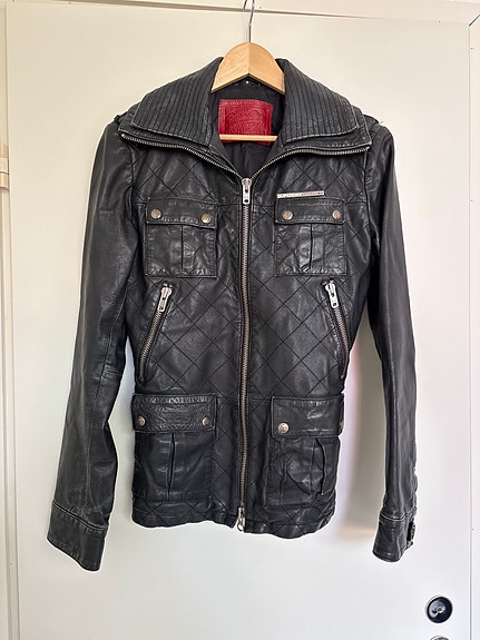 Superdry nahkatakki S musta