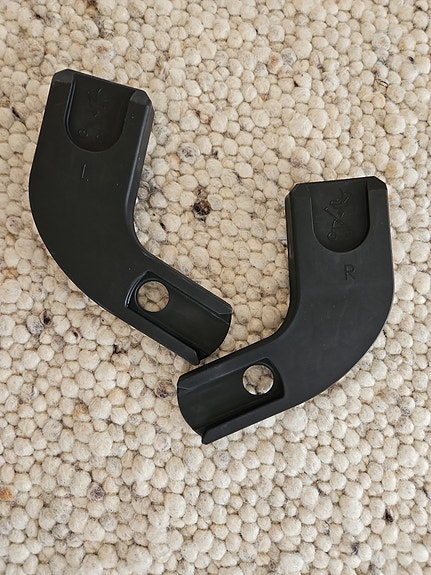 Varattu - Britax Click & Go adapterit