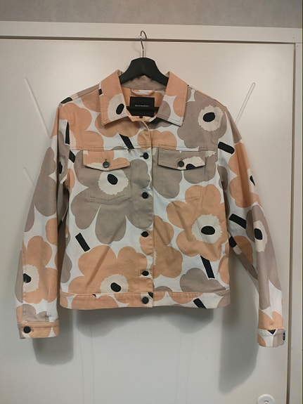 Marimekko Unikko takki koko 40 beige/kukkakuvio
