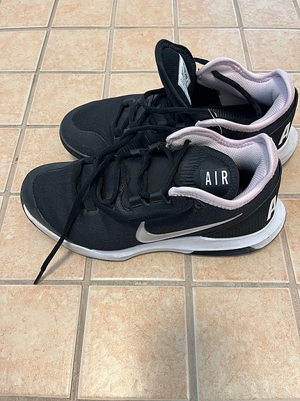 Nike tenniskengät