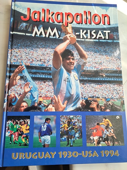 Jalkapallon MM-kisat Uruguay 1930- USA 1994