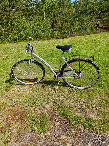 Nopsa Jazzy 28" naisten 7-vaihteinen pyörä