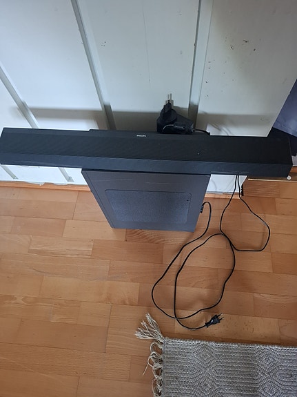 Philips soundbar ja subwoofer musta