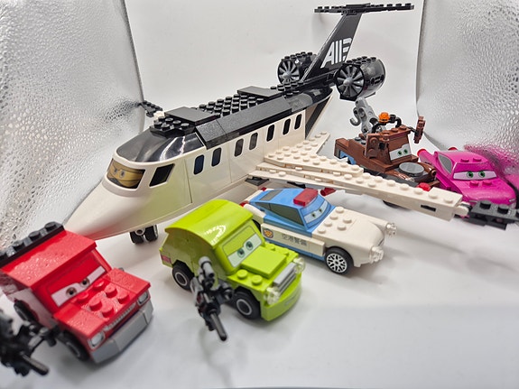 Lego Cars 2 8638 Spy Jet Escape