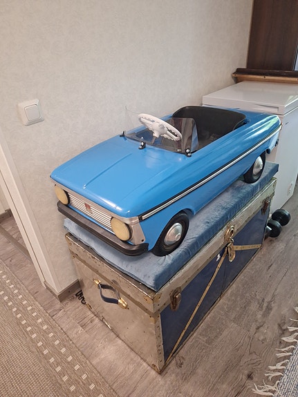 Moskvitsh polkuauto