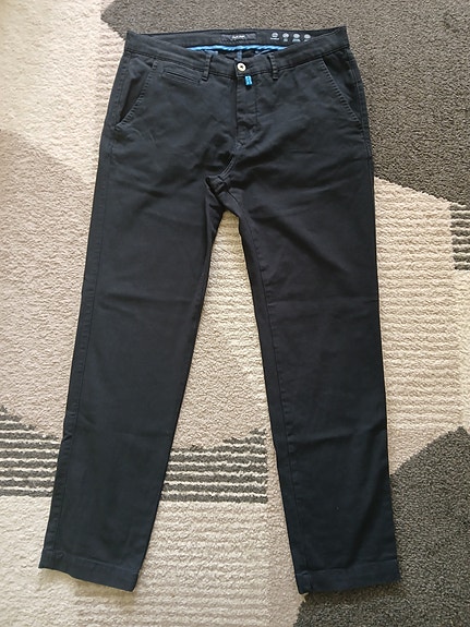 Miesten chino-housut