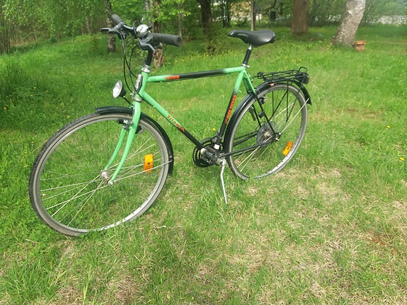 Helkama Titania citypyörä 28"(miesten)