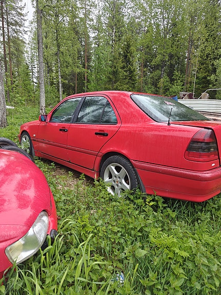 Mercedes-Benz w202