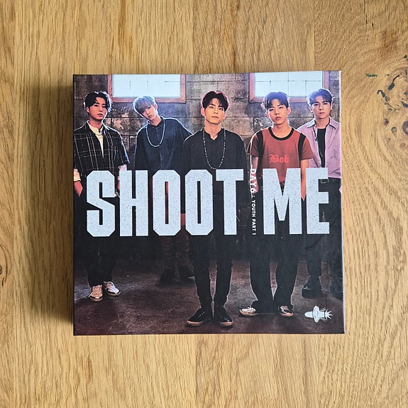 DAY6 Shoot Me CD-albumi