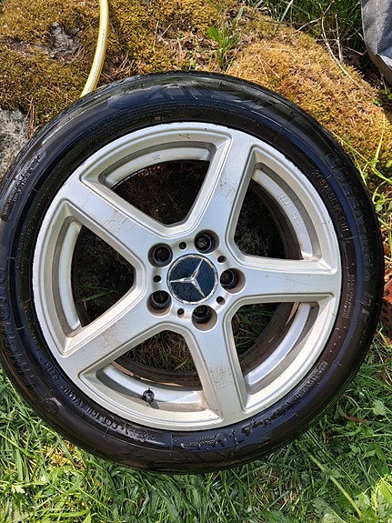 Mercedes-Benz rengas ja vanne 16"