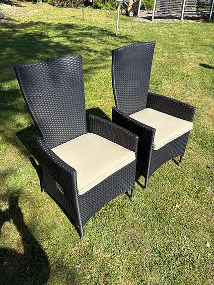 2kpl Säädettävää polyrontinki nojatuolia pehmusteilla
