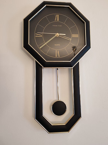 retro seinäkello