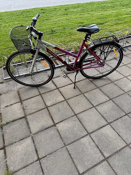 Helkama naisten kaupunkipyörä 28" S
