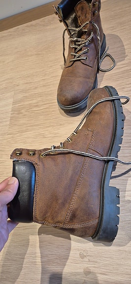 Mens shoes
