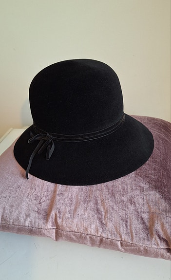 Vintage hattu S