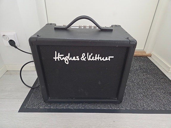 Hughes & Kettner TubeMeister 18 - 18W 1x10" Combo