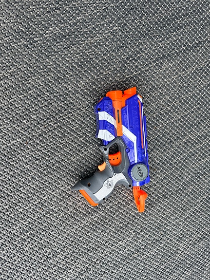 Nerf leluase blasteri