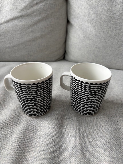 Marimekko Oiva Papajo -mukit 2,5 dl (2 kpl) – Mustavalkoiset klassikot