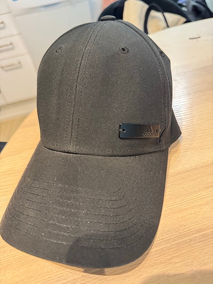 Naisten Adidas Lippis