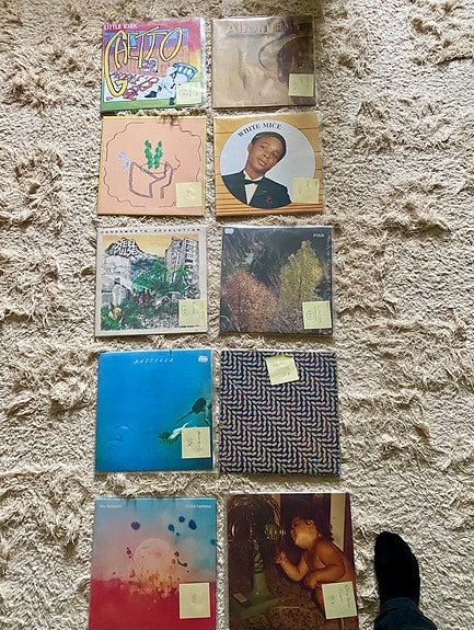 Vinyylejä. Techno, Roots Reggae, Pop, Rock, Dub Techno, Indie.