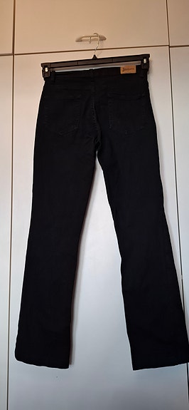 James farkut koko 38