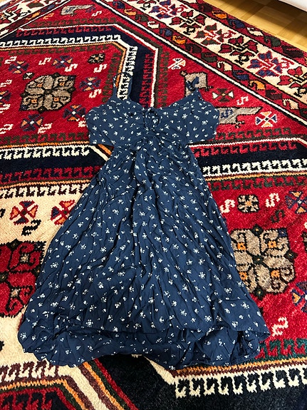 Hollister kesämekko S sininen kukkakuvioinen
