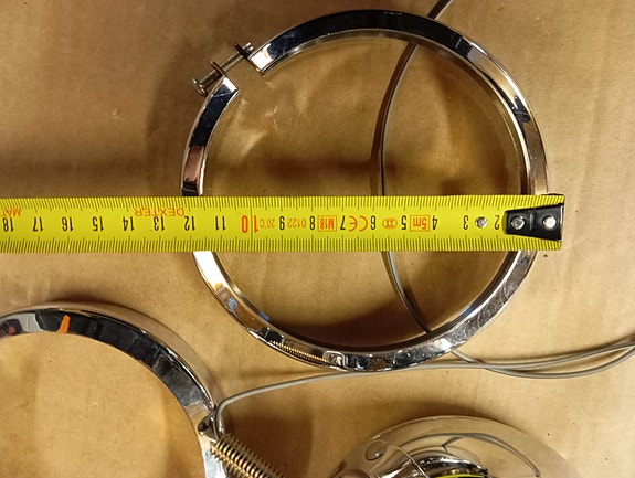 Product image 1 of 4