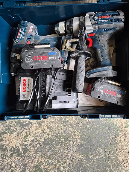 Bosch 18V porakone ja akut