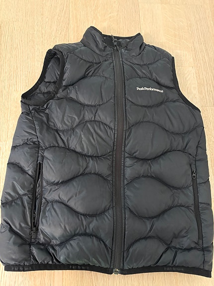 Peak performance Helium down vest -liivi