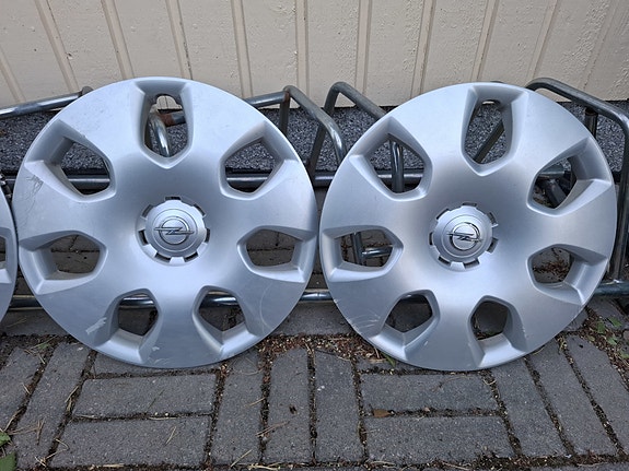 Opel pölykapselit