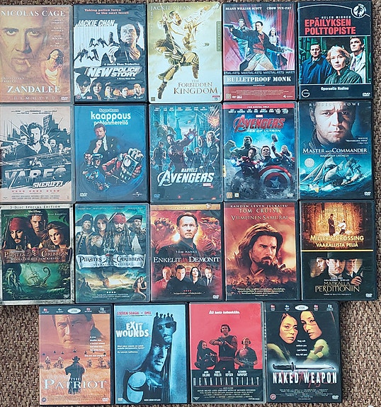 Toiminta- ja seikkailu-DVD-elokuvien kokoelma