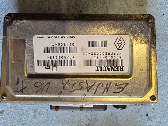 Automaattivaihteiston ohjainyksikkö