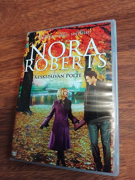 Nora Roberts - Keskipäivän polte