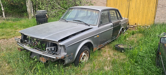 Volvo 240 osina