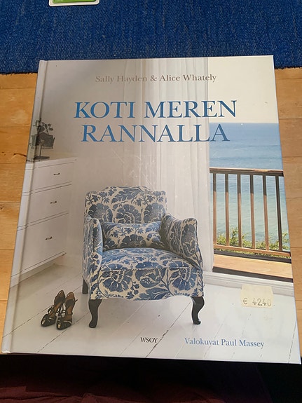 Koti meren rannalla - sisustuskirja