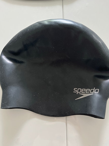 Käyttämättä jäänyt Speedo uimalakki