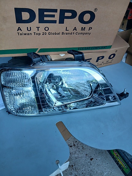 Honda CR-V käyttämätön oikea ajovalo 2742940