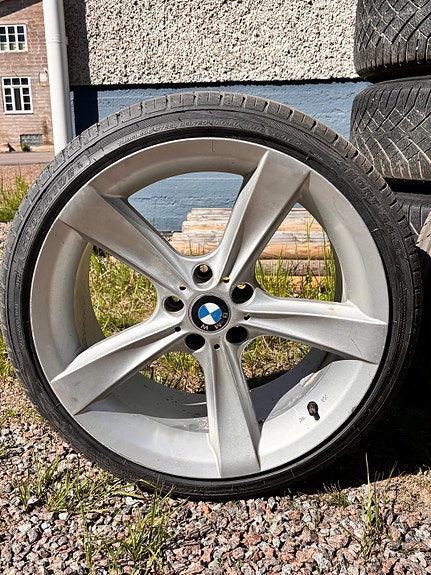 BMW 20” vanteet uusilla kesäkumeilla