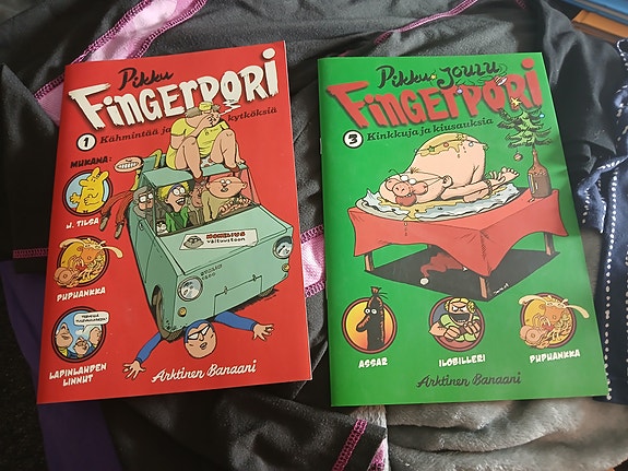 Fingerpori sarjakuvakirjat 2 kpl