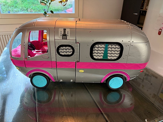 L.O.L. Surprise leikkiauto / asuntoauto
