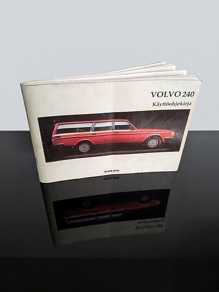 Volvo 240 käyttöohjekirja
