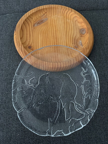 Muurlan lintuaiheinen lasilautanen