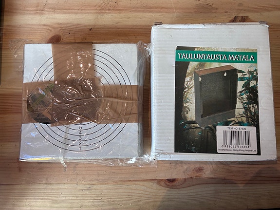 Tauluntausta + maalitaulut ilmakiväärille / pistoolille