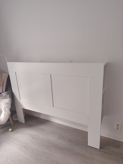 IKEA Brimnes sängynpääty 140cm sänkyyn