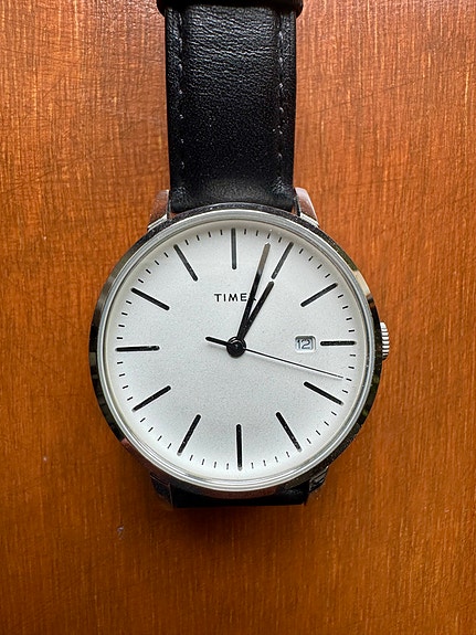 Timex rannekello nahkarannekkeella
