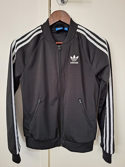Adidas verkkaritakki 34
