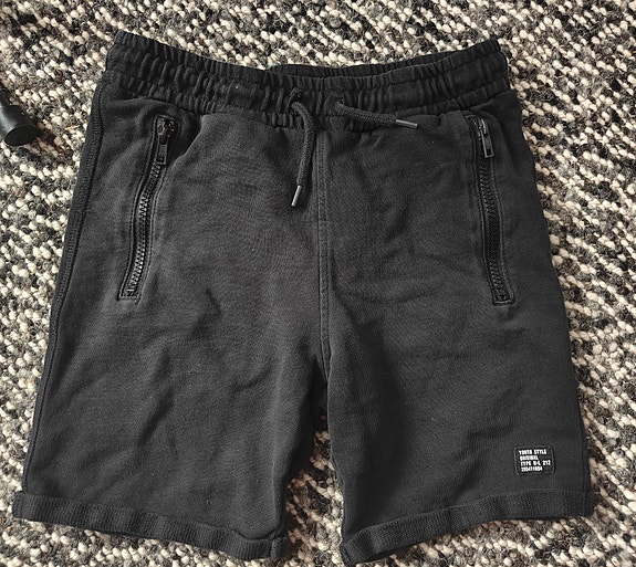 KappAhl shortsit 134/140