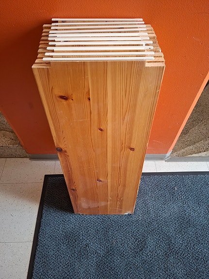 Lundia 30x80 hyllytasoja.  Huom. toimitus!!! VARATTU VARATTU