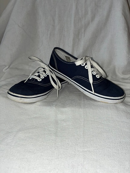 36 siniset tennarit Vans