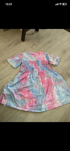 Mekko tytöille